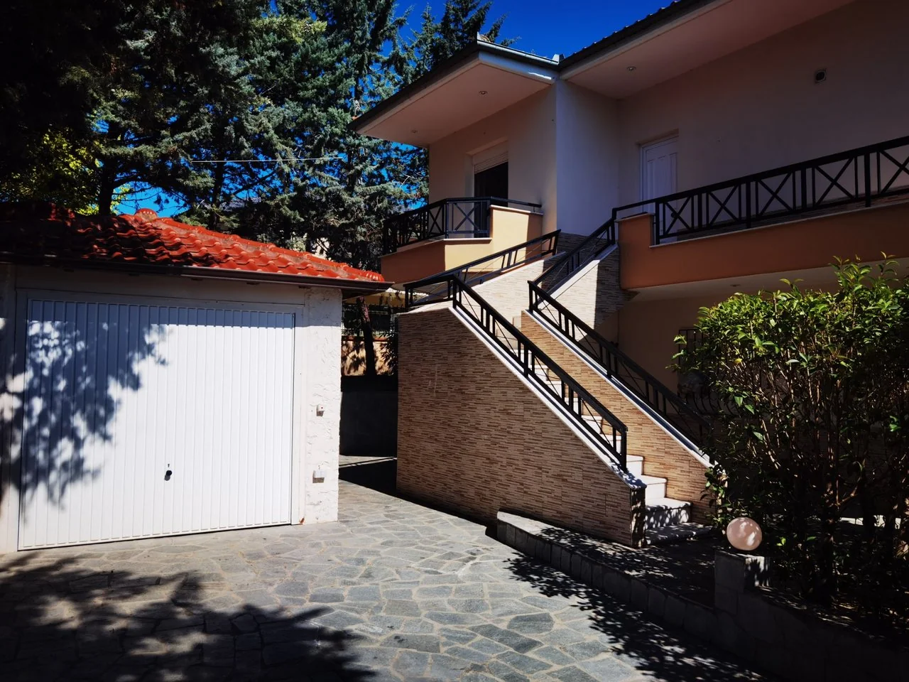 ΜΟΝΟΚΑΤΟΙΚΙΑ — ΛΕΥΚΑΡΑ ΣΕΡΒΙΑ — Ν. Κοζάνης